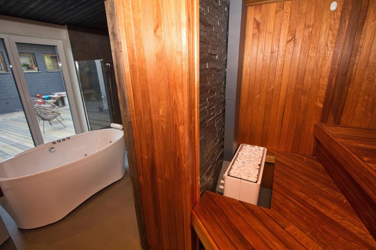Casa Monkey Paernu With Sauna And Terrace Extérieur photo